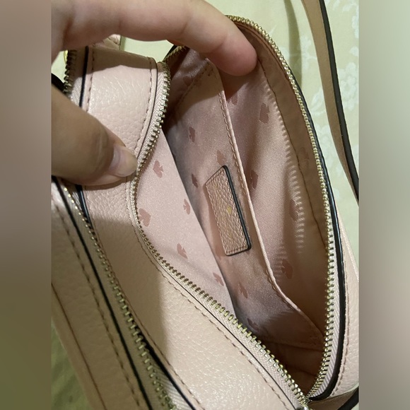 Like New Kate Spade mini Camera bag - Picture 2 of 4